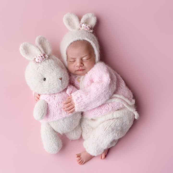 Newborn Photography by First Impression Artwork