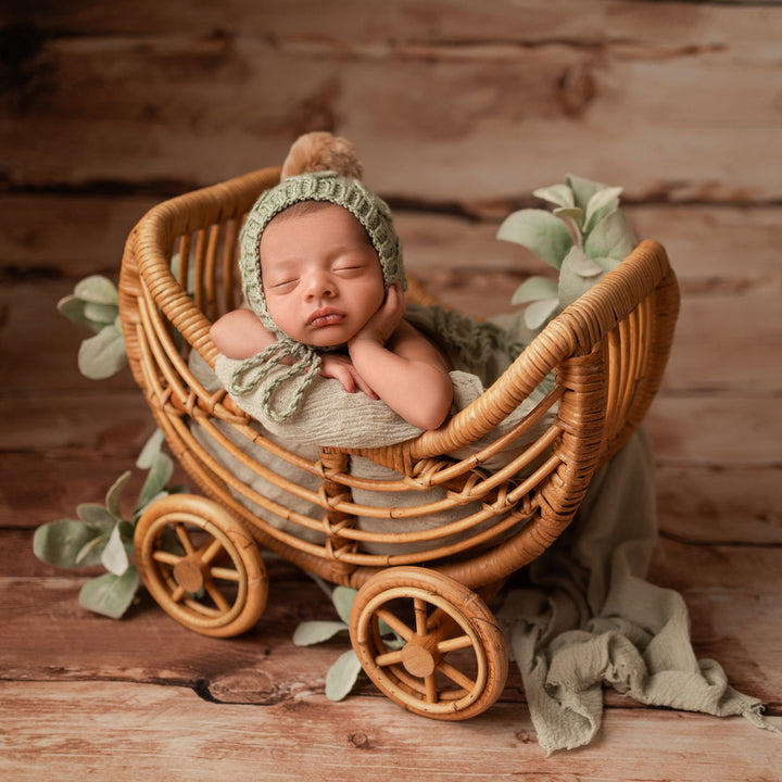 Newborn Photography by First Impression Artwork