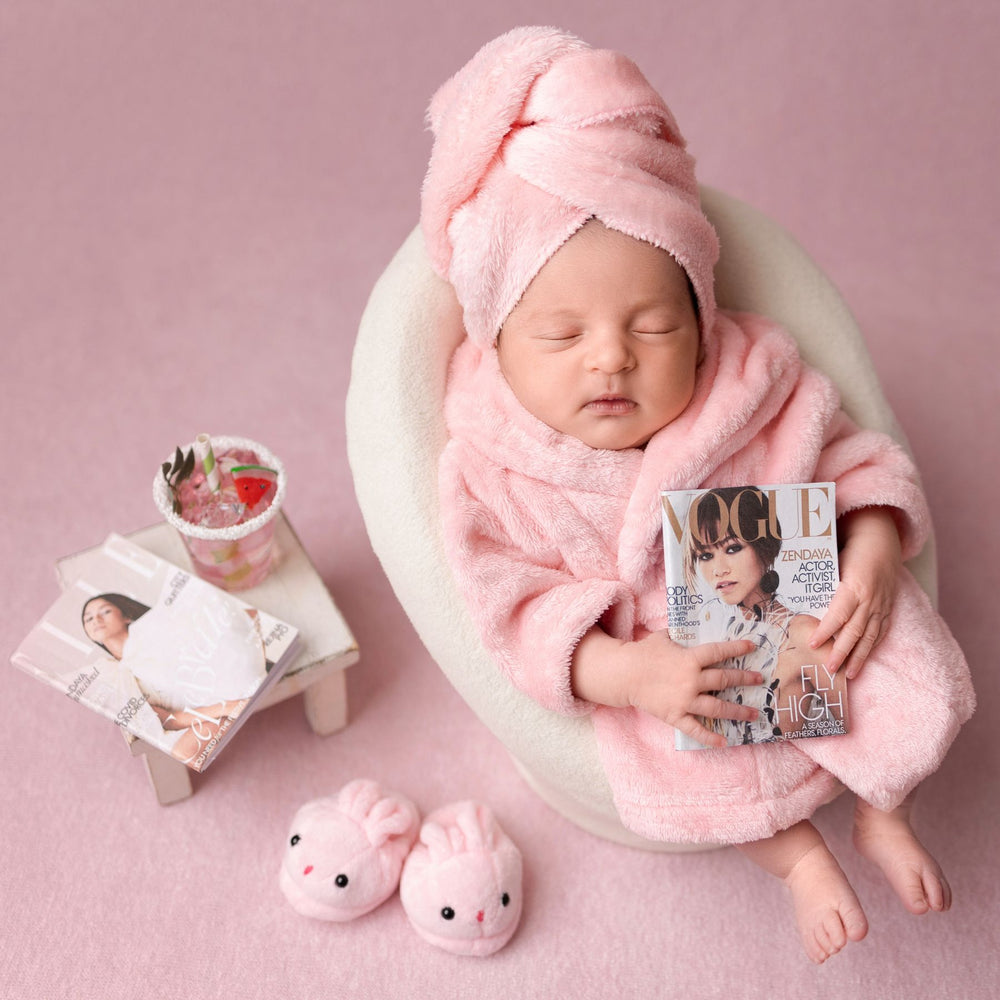 Newborn Photography by First Impression Artwork