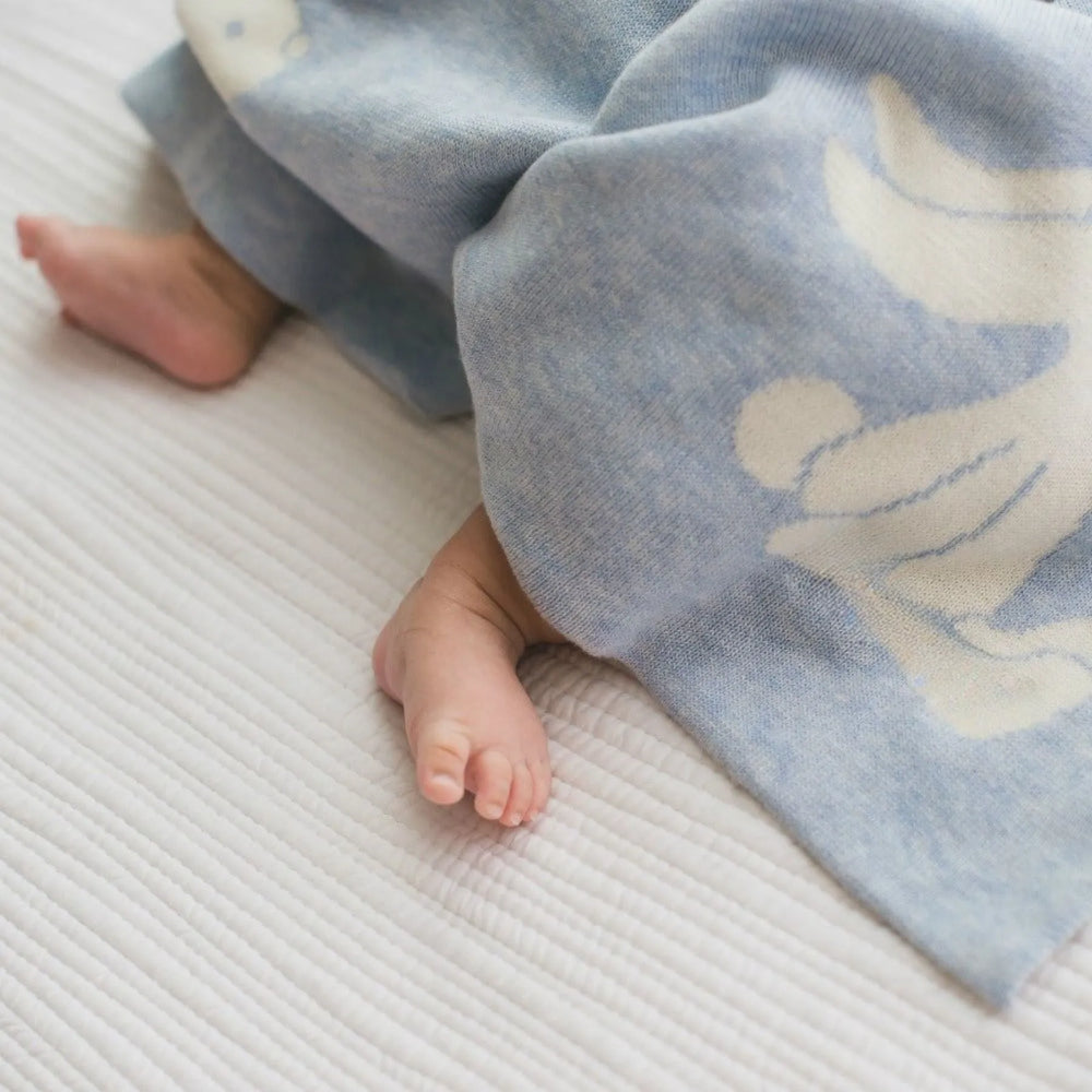 Baby covering Blue Jellycat Bashful Bunny Blanket